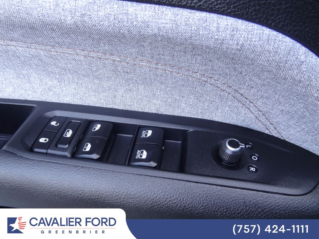 2023 Jeep Compass Latitude Lux