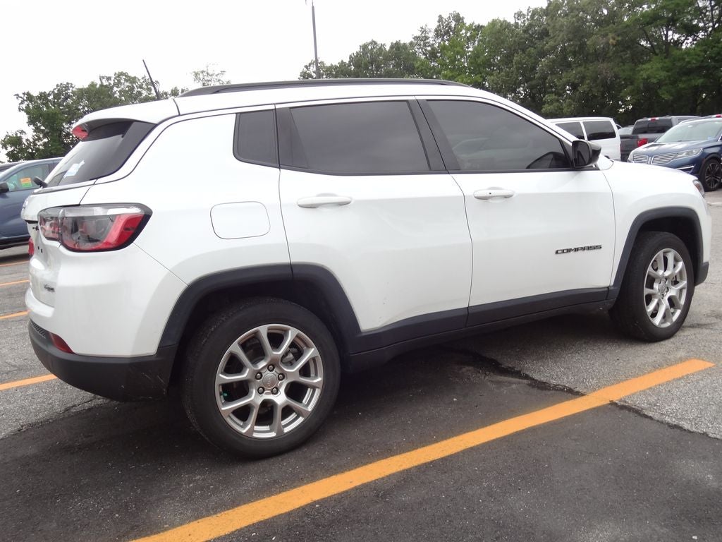 2023 Jeep Compass Latitude Lux