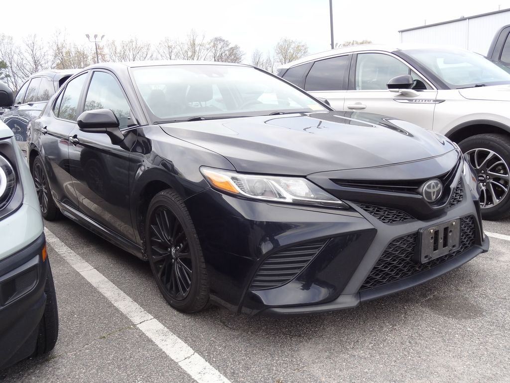 2019 Toyota Camry SE