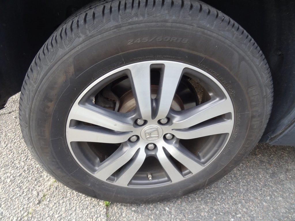 2017 Honda Pilot EX-L w/Rear Entertainment System