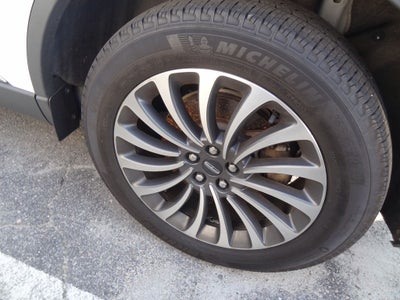 2023 Lincoln Aviator Standard standard