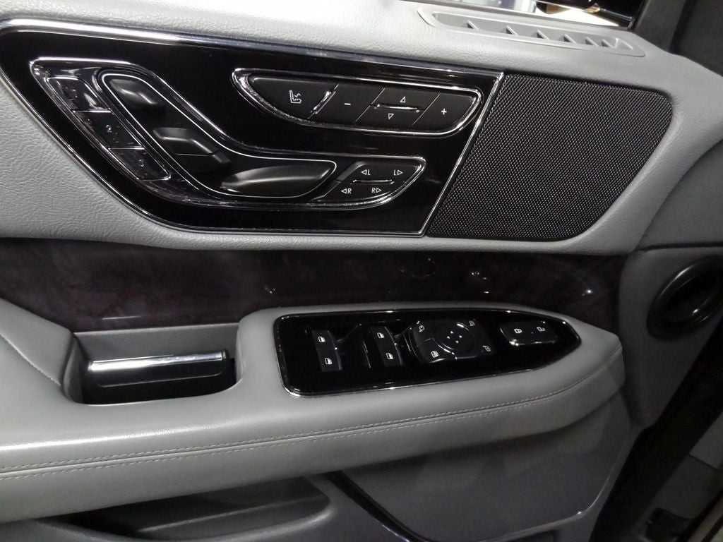 2019 Lincoln Navigator L Reserve Reserve