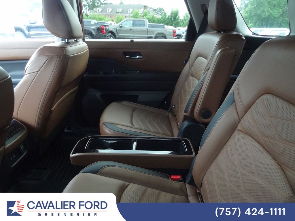 2024 Nissan Pathfinder Platinum