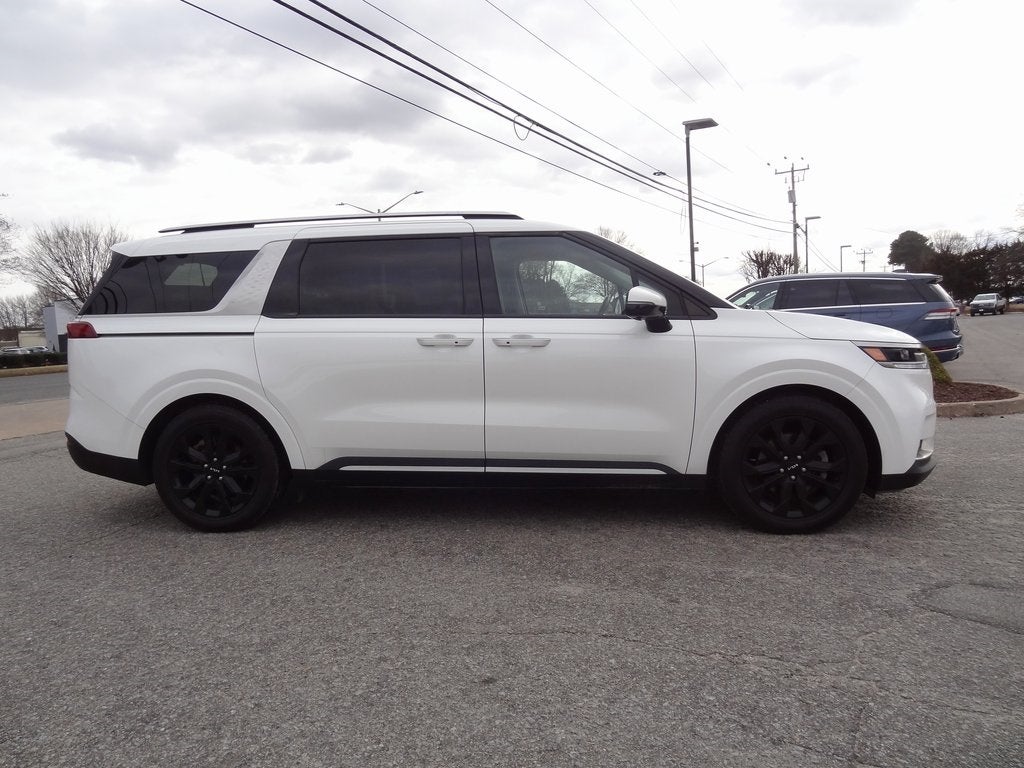 2023 Kia Carnival SX