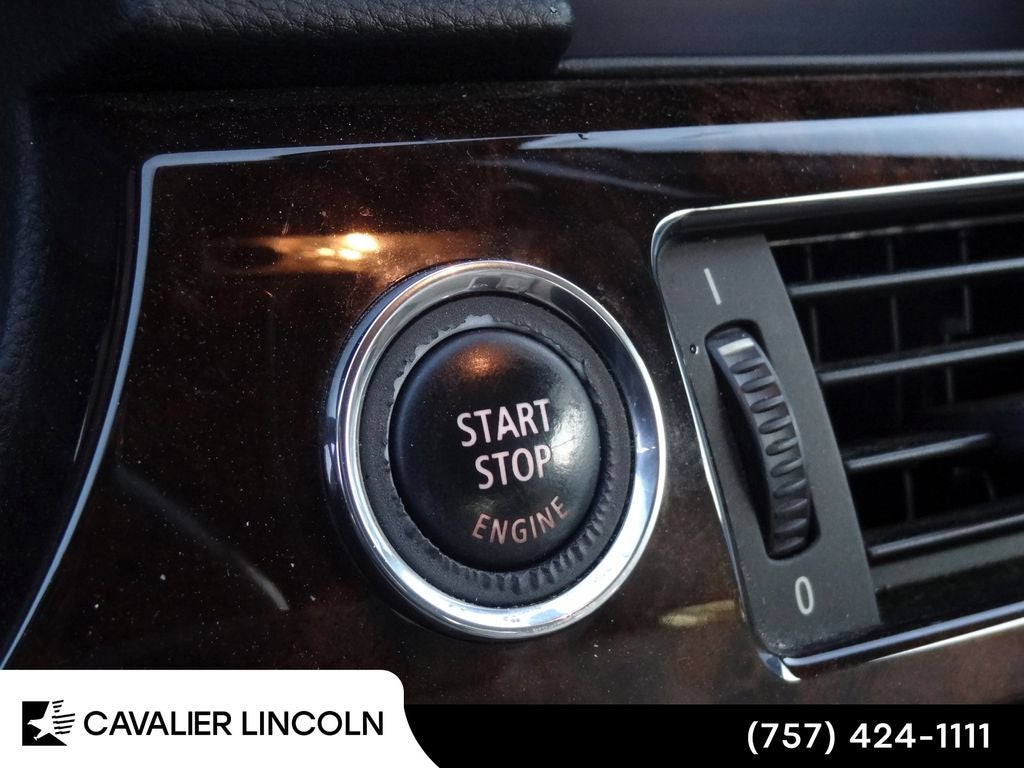 2012 BMW 3 Series 328i