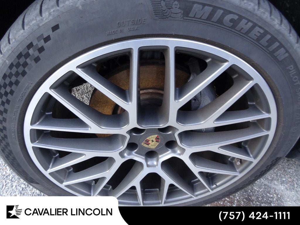 2019 Porsche Macan Base