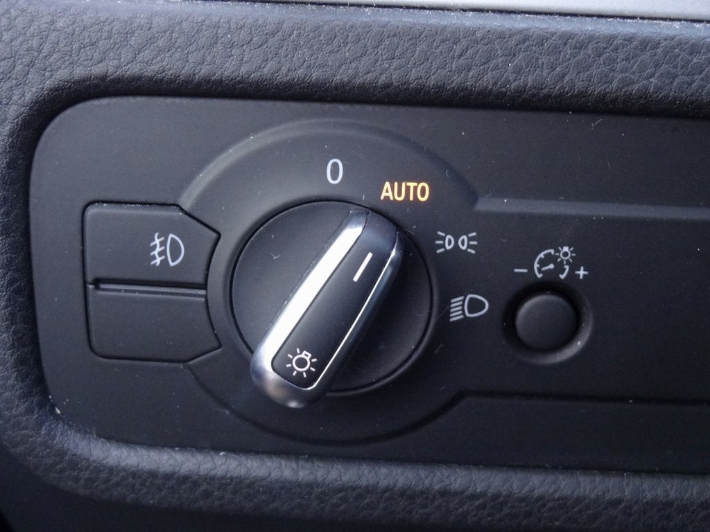 2017 Volkswagen Touareg V6 Executive