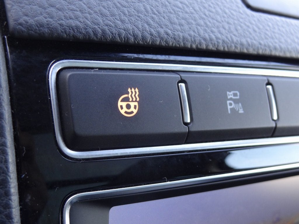 2017 Volkswagen Touareg V6 Executive