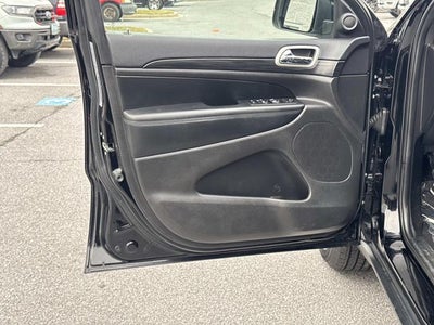 2020 Jeep Grand Cherokee Laredo