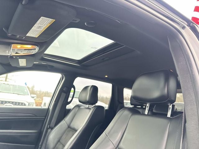 2020 Jeep Grand Cherokee Laredo